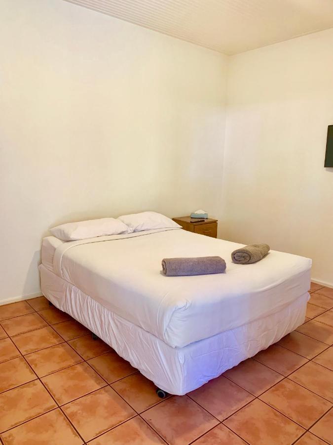 Roey Backpackers And Party Bar Hostel Broome Luaran gambar